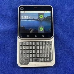 Motorola Flipout MB511 3G Unlocked QWERTY Mobile Phone Classic Smartphone