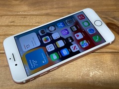 Apple iPhone 7 – 32GB – Rose Gold (Unlocked) A1660 – Works – C Grade – 76% Bat.