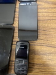 Lot of 31 smartphones – sold for parts or repair