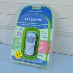 New Motorola C139 TracFone Prepaid Cell Phone GSM Compact
