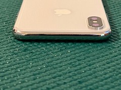 Apple iPhone X – 256GB – Silver (Unlocked) A1865 (CDMA + GSM)
