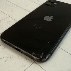 Apple iPhone 11 64GB Black A2111 T-Mobile Cracked Screen LCD and Back #H284
