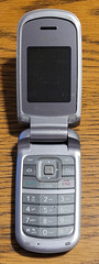 LG UX220 – Black and Silver ( U.S. Cellular ) Very Rare CDMA Flip Phone