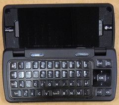 LG enV Touch VX11000 – Black and Silver ( Verizon ) Cellular Phone – READ