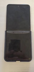Samsung Galaxy Z Flip3 5G SM-F711U – 128GB – Phantom Black (AT&T) For Parts Only