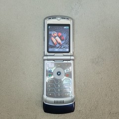 Motorola RAZR V3 Blue Flip Cell Phone Tested Working Battery Included