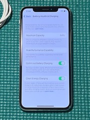 Apple iPhone X – 256GB – Silver (Unlocked) A1865 (CDMA + GSM)