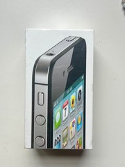 Apple iPhone 4s – 16 GB – Black (Unlocked)