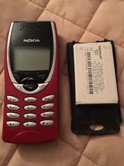 NOKIA 8210 WITH DUAL SIM STAND