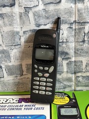 Nokia 918 TracFone Vintage- No Cords, Untested