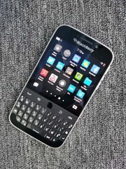 BlackBerry Classic Q20 (SQC100-4) 16GB Unlocked Keyboard Smartphone from US