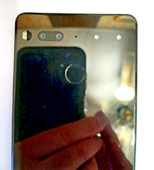ESSENTIAL PH-1 PHONE. UNLOCKED GSM/CDMA 5.7″ 128GB. REPLACED DIGITIZER & BATTERY