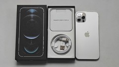 Apple iPhone 12 Pro 128/256 GB Unlocked Smartphone Resealed With Accessories