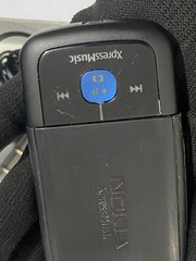 Nokia 5700 XpressMusic Unlocked 2G GSM 850 900 1800 1900 Symbian OS Music Phone