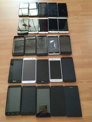 Lot of 25 Mixed Brand LG / UMX / hTC / coolpad and other Smartphone For part