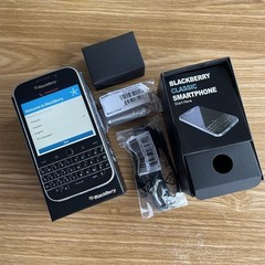 BlackBerry Classic Q20 SQC100-3 16GB 4G LTE Unlocked Qwerty Keyboard SmartPhone