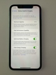 Apple iPhone 11 64GB Green AT&T iOS Smartphone 12MP Dual Rear Camera 85t