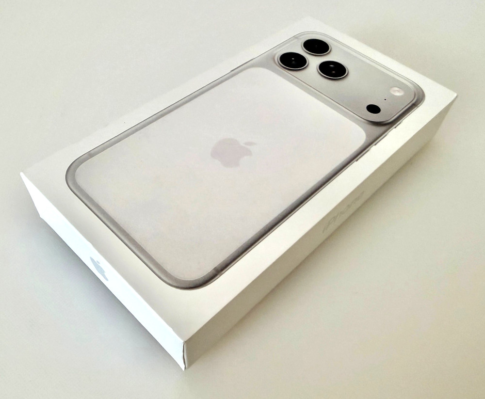 Apple iPhone 17 Pro Max | 256GB | Silver | Verizon | BRAND NEW SEALED
