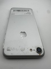 Apple iPhone 7 – 128GB – Silver (Unlocked)