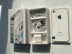 Apple iPhone 4S – 8GB/16GB/32GB – White Black iOS 6 iOS 9 ,Factory Unlocked