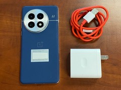 OnePlus 13 – 16GB +512 GB – Unlocked – US version (Open Box)