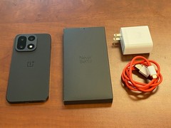 OnePlus 15 – 12GB +256 GB – Infinite Black -Unlocked-US Version ( Open Box )