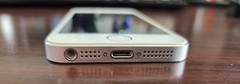 Apple iPhone 5s 16GB Silver/White AT&T 4.0in Smartphone ME306LL/A