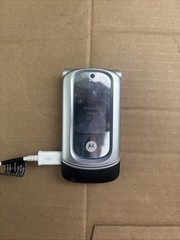 Motorola RAZR VE20 Flip Cellular Phone Black Silver 2.0 MP 2.2″ TFT Color Screen