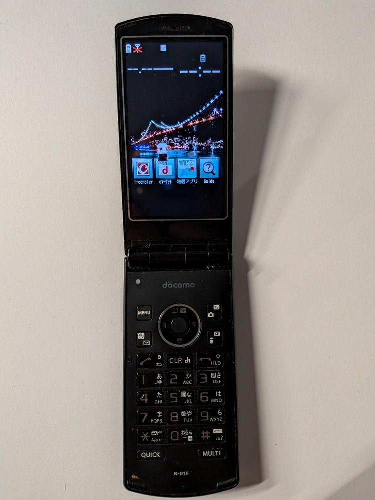 Docomo FOMA N-01f Black Phone Mobile Retro Japanese Flip phone Garake Keitai