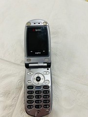 Sanyo Vi-2300 Sprint Network Flip Phone with External Display & Speakerphone