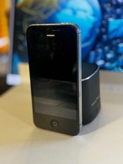 Apple iPhone 4s – 16 GB – Black (Unlocked)