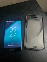 OnePlus 5T – deGoogled – LineageOS, Magisk installed – 64 GB – Black (Unlocked)