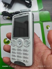 Sony Ericsson W810i Walkman 2MP Unlocked Mobile Cellular Phone+1 year warranty