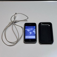 Apple iPhone 3GS 32GB A1303 Tested Working Factory Settings Has Crack On Back