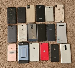 18 mixed models Samsung Galaxy iPhone LG Motorola Schok G51 for parts #4