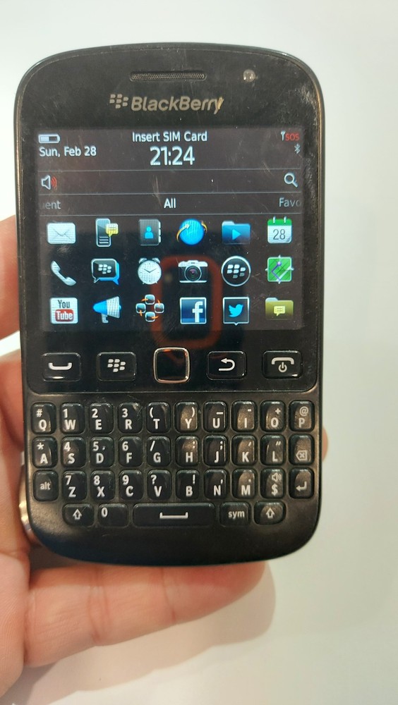 815.Blackberry 9720 – For Collectors – Unlocked