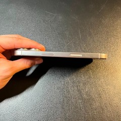 iPhone 16 Pro – 128 GB – Natural Titanium (Unlocked) – Cracked Front/Back/READ