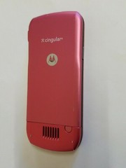 Classic Motorola L2 Hot Pink Basic 2G GSM Slim Flat Prepaid Cell Phone