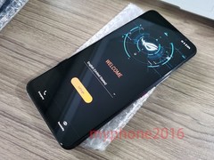 ASUS ROG Phone 5 – 128/256/512 GB – Black /White (Unlocked) Gaming phone