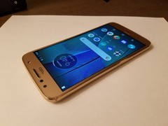 Motorola Moto G5S Plus – 32 GB – Gold (Factory Unlocked) (Good, Some Scuffs)