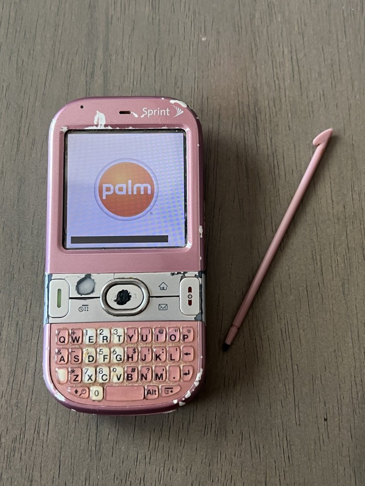 Palm Centro 685 – Pink (Sprint)