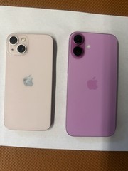 Lot of 2 iPhones Spectrum 16 Plus/ iPhone 13 screen has scratches for parts