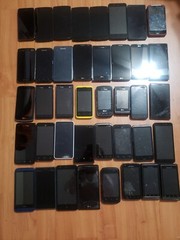 Lot of 40 Hybrid model LG /HTC /BLU and other for parts