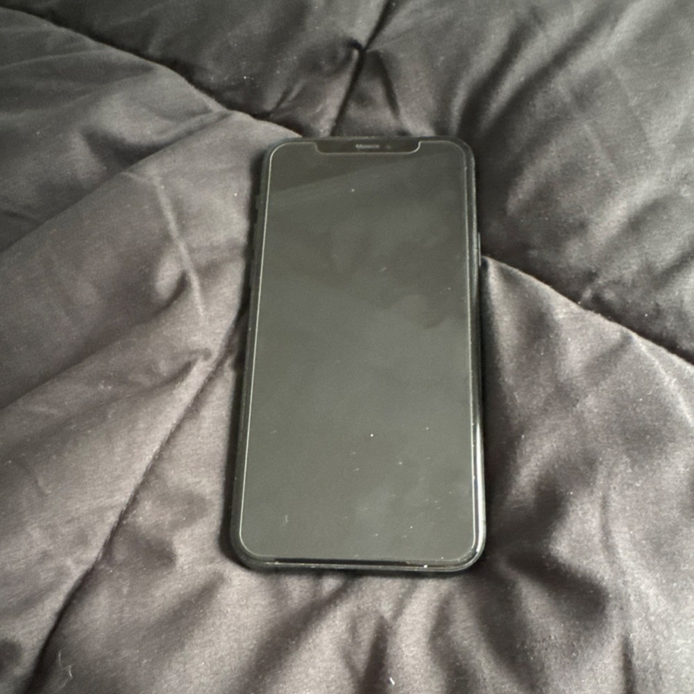 Apple iPhone 11 Pro 128GB Black Smartphone iOS Wi-Fi Bluetooth NFC Used