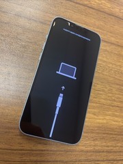 iPhone 14 256gb Unlocked – water damaged, BAD WiFi/cellular READ!