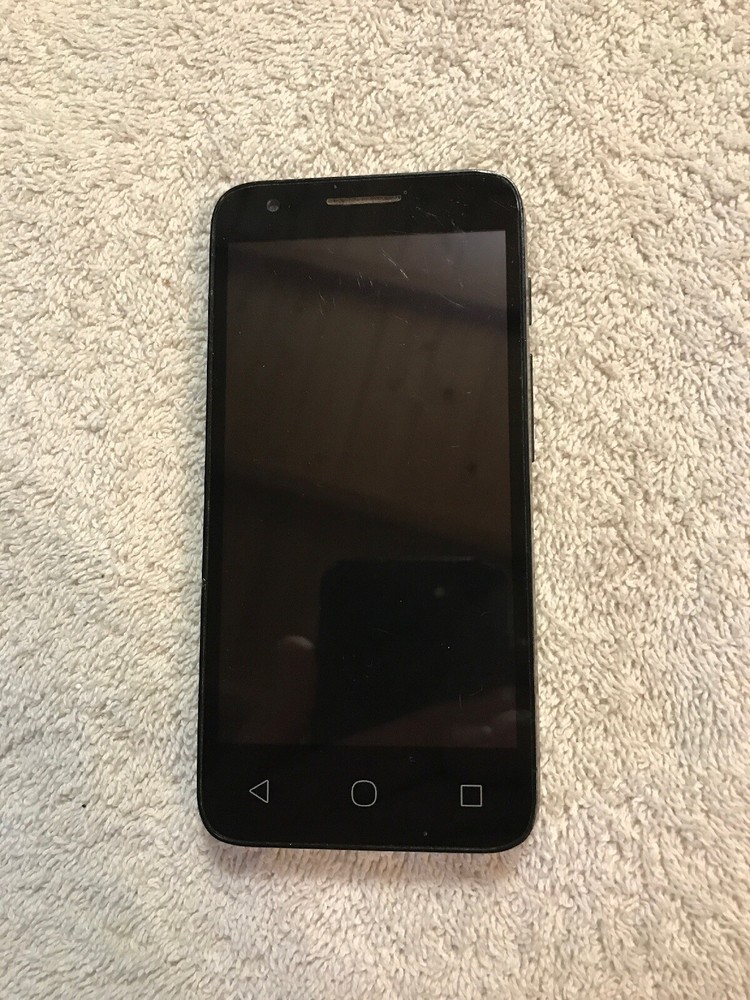 Cell Phone Used Don’t Know The Model ? Belonged To My Mother In Law ,works !!