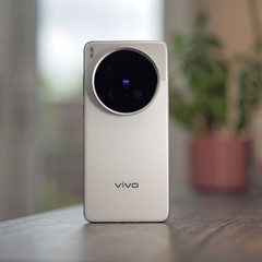 Vivo X200 Ultra 16GB 1TB CN Silver Factory Unlocked 100 % Battery Health |
