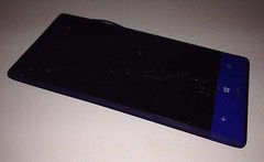 HTC 8XT Violet Sprint Windows 8.0MP Camera Smartphone Fair Condition Cracked LCD