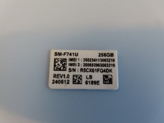 Samsung Galaxy Z Flip 6 256GB (VERIZON ONLY) BAD TOUCH – SHUTS OFF – as is parts