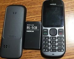 Nokia 100 RH-130 1.8″ Display Mini-SIM Flashlight FM Radio Cell Phone For Parts